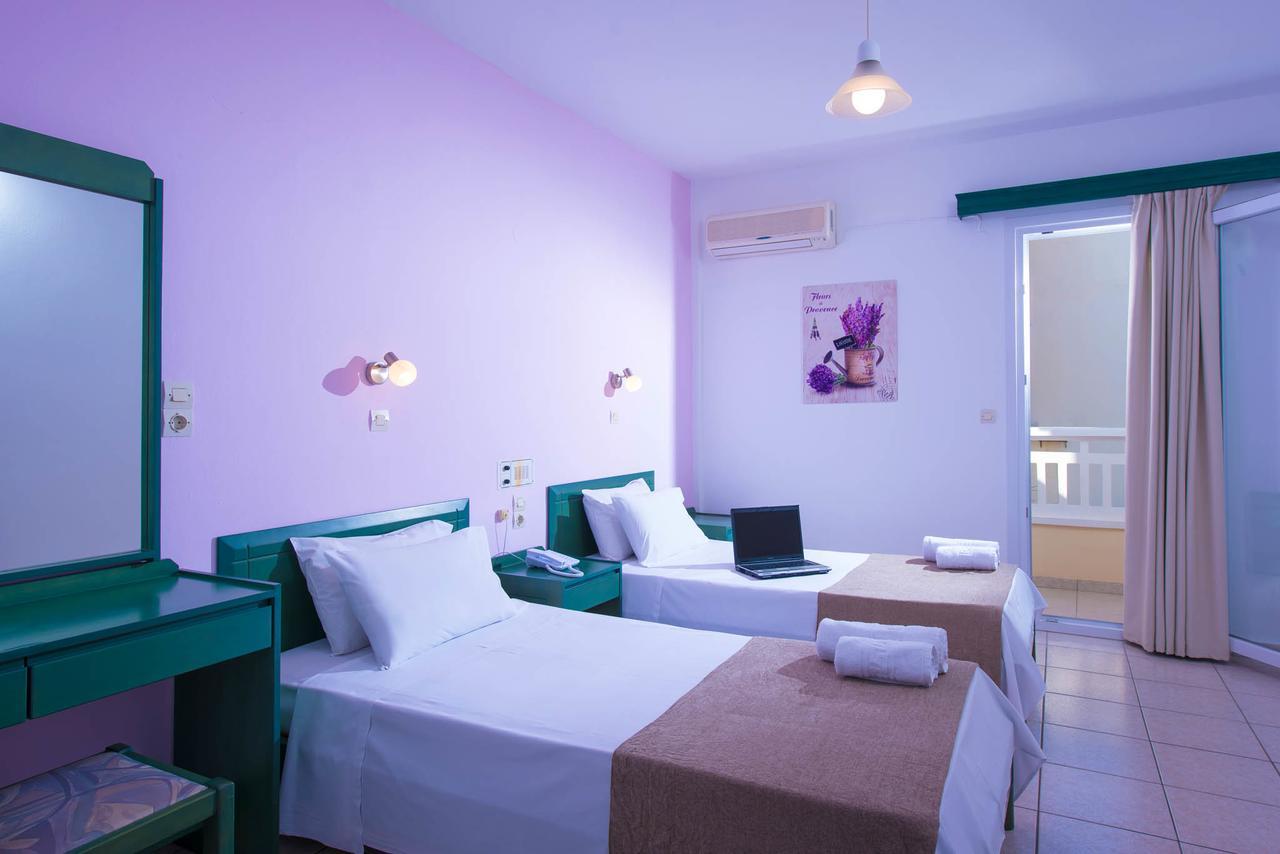 Golden Sun Aparthotel Hersonissos  Exterior photo