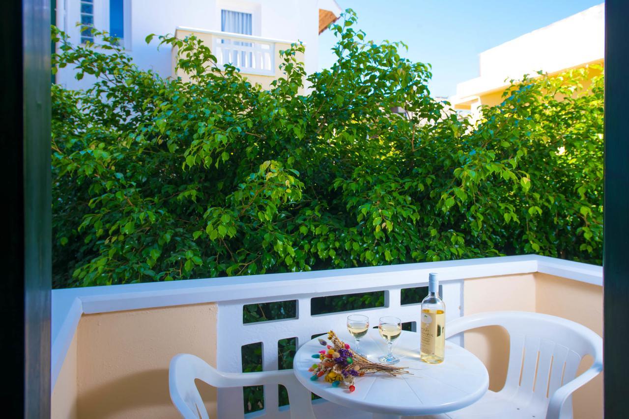 Golden Sun Aparthotel Hersonissos  Exterior photo